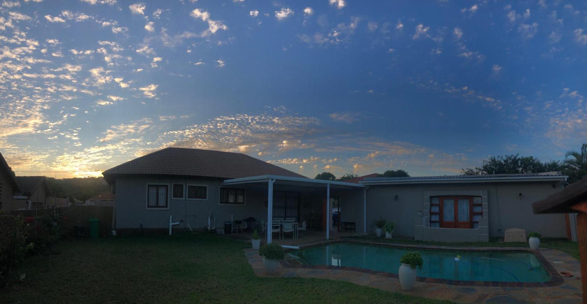Danville Forest Guest House & Apartments Durban Esterno foto