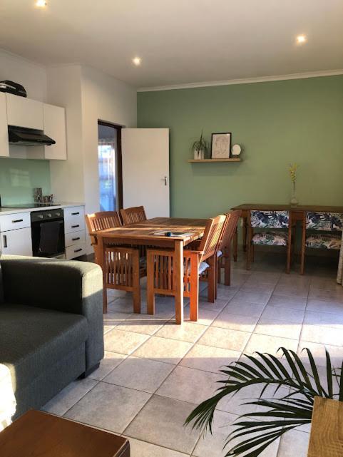 Danville Forest Guest House & Apartments Durban Esterno foto