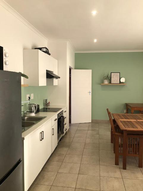 Danville Forest Guest House & Apartments Durban Esterno foto