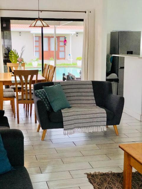 Danville Forest Guest House & Apartments Durban Esterno foto