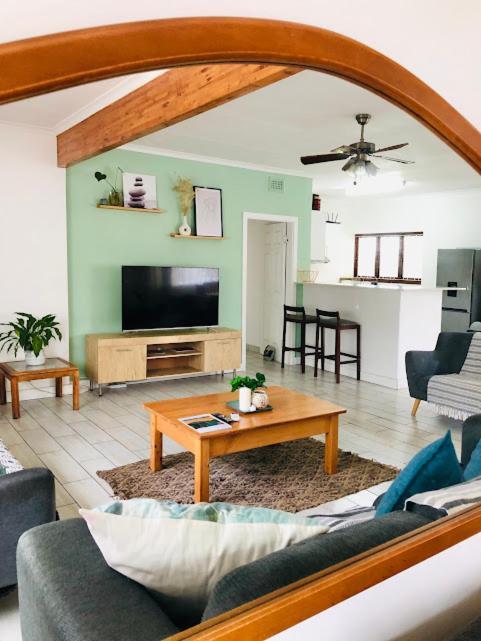 Danville Forest Guest House & Apartments Durban Esterno foto